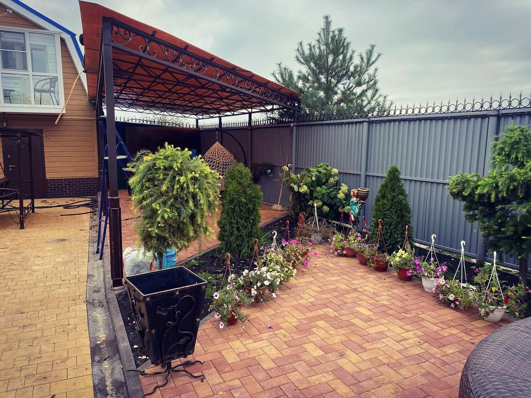 Навес из металлочерепицы